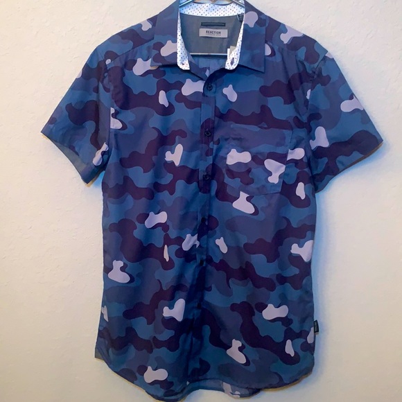 Kenneth Cole Reaction Other - NWT Reaction Kenneth Cole Blue Camo Button Shirt